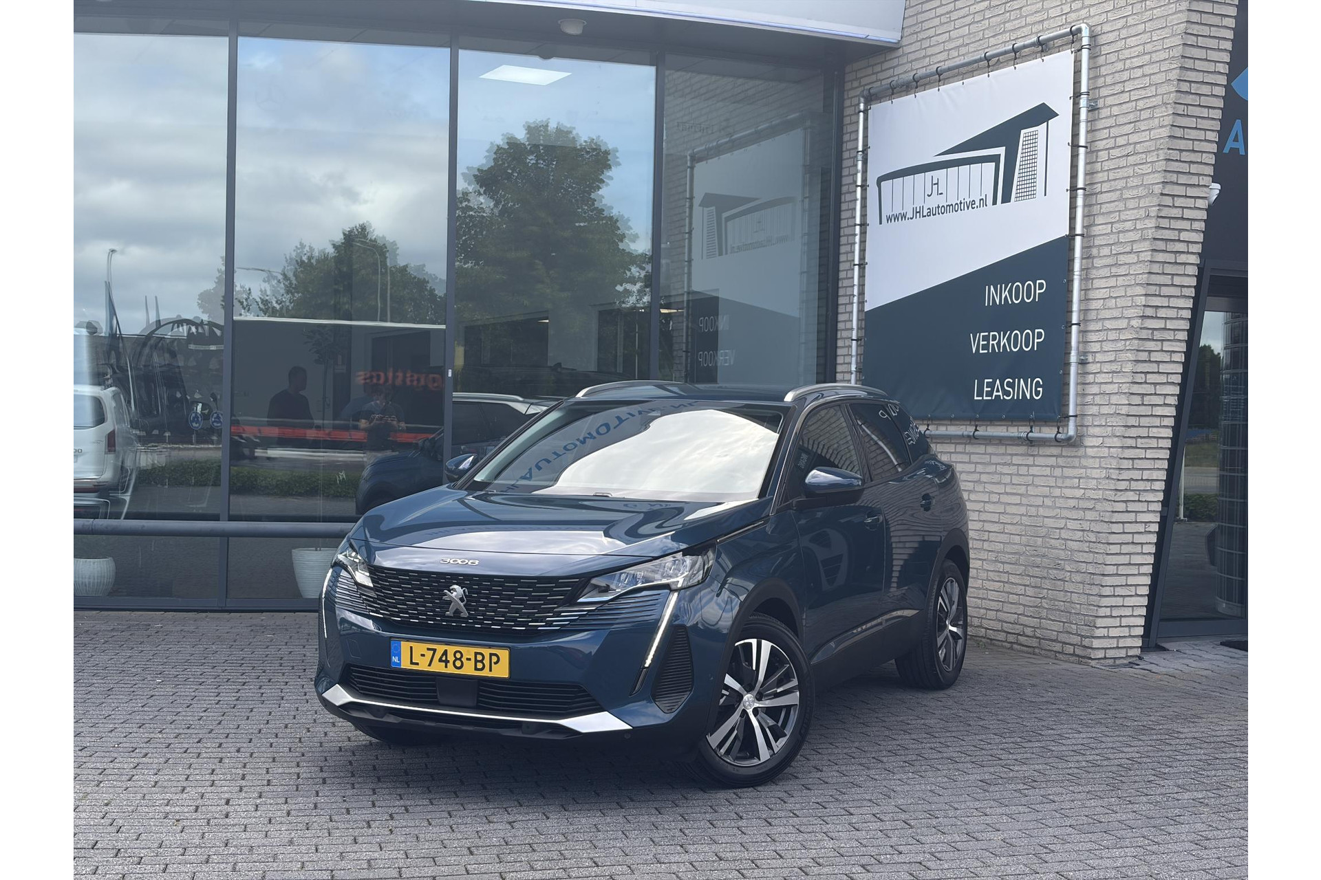 Peugeot 3008 1.2 Allure*HAAK*CAM*ACC*CARPLAY*LED*NAVI*KEY-LES*